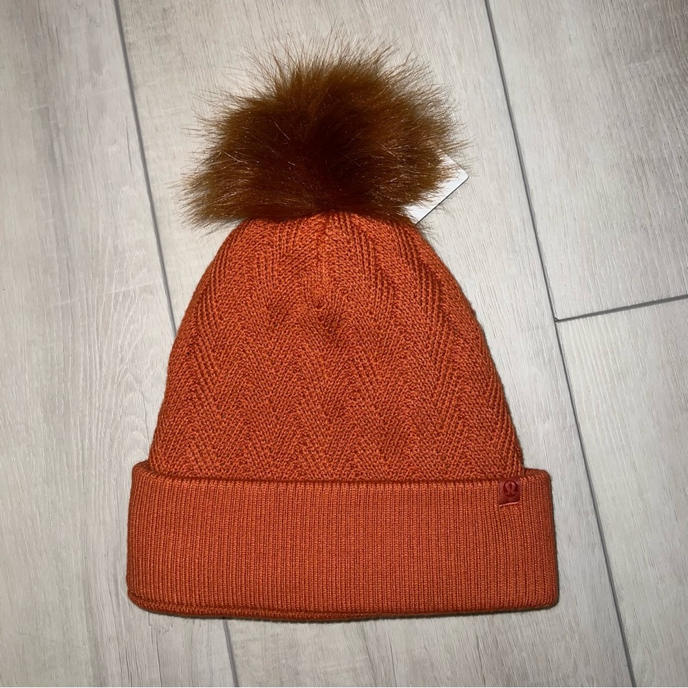 Lululemon Chevron Knit Pom Beanie Wool Fleece Lined O/S Canyon Orange CAYO
